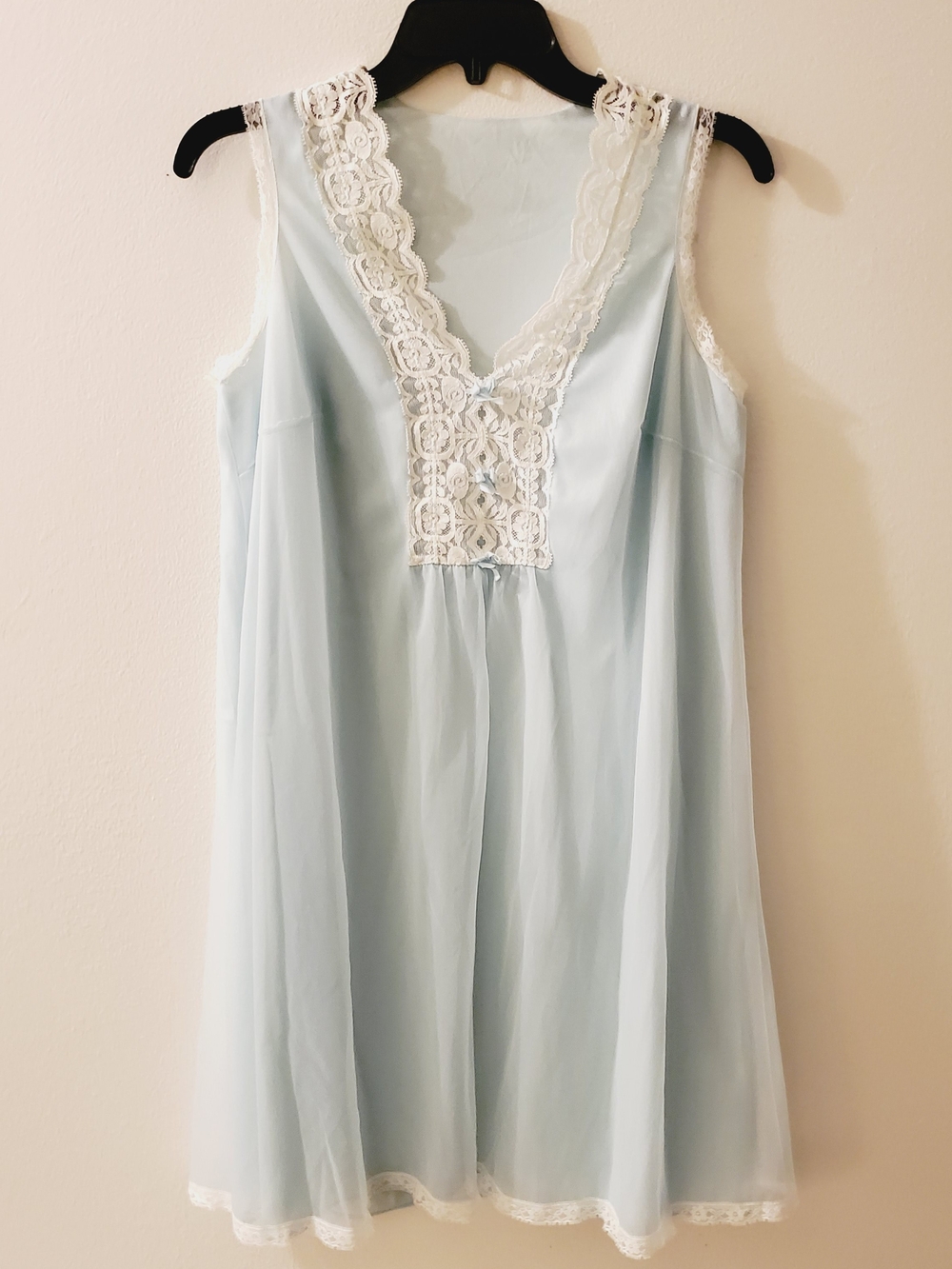 Vanity Fair Vintage Pale Blue Chemise White Lace Trim Sheer Overlay Size XS